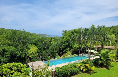 Bouvet Island House | October Discount-Private Villa with Pool and Distant Ocean View