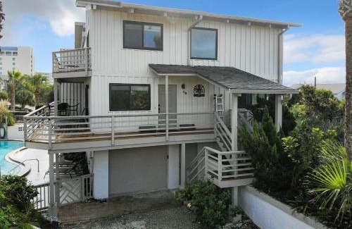 Sea Dunes Apartment | Octopus Garden A Luxurious Townhome Overlooking Pool Ocean Views