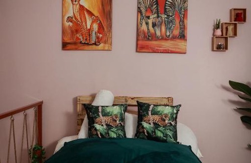 Korce Villa | Oda e shtojzovalleve