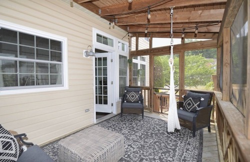 Odenton House | ★ Odenton Oasis ★ Patio - Central to Everything
