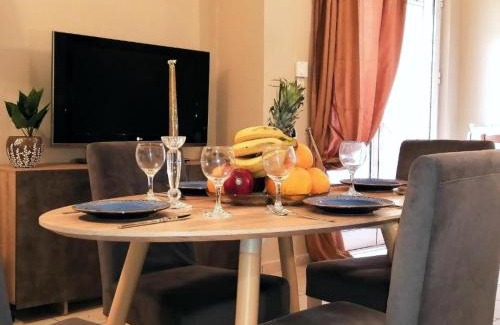 Old Town Apartment | Odyseia Apts ΙI at the Center of the City & Old Town