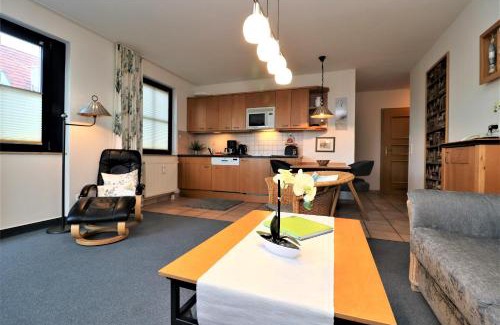 Ostseebad Wustrow Apartment | Oewern Diek App 44