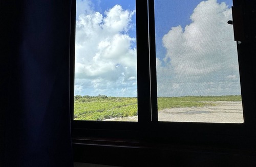 San Pedro Cabin | Off-grid Casita on the most popular beach area of Ambergris Caye!