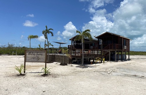 San Pedro Cabin | Off-grid Casita on the most popular beach area of Ambergris Caye!
