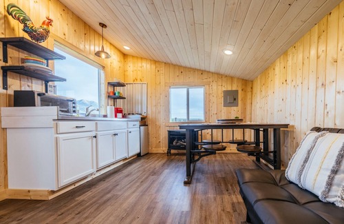 Whitehall Other | Off-grid tiny home farm stay with incredible mountain views!