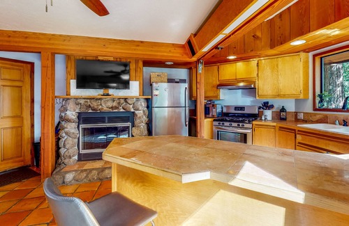 Timber Cove House | Off-the-grid tower retreat with private hot tub & scenic deck - dog-friendly
