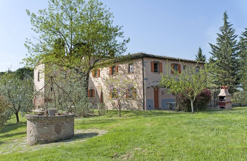 Peccioli Apartment | Offer ! Holiday Apartment (Viola 2 + 2) Area Volterra, San Gimignano, Pisa