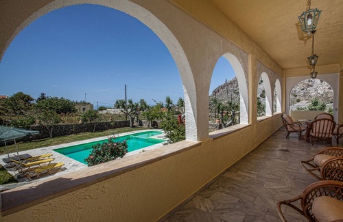 Dhrimiskos Villa | Offer in Mai-June!