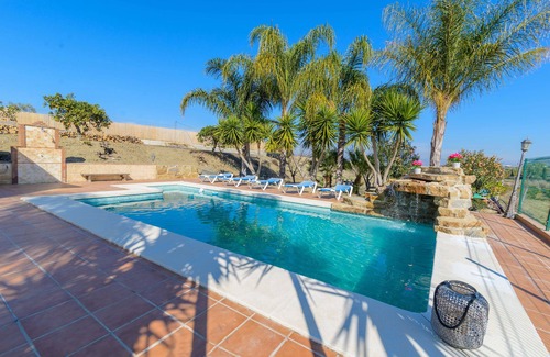 Alhaurin el Grande Villa | OFFER! Magnificent Villa for 9 people near the best beaches