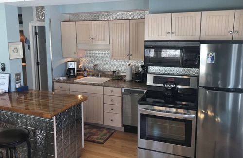 Ogunquit Condo | Ogunquit's "The Shore Thing" - Ocean Views and Best Walk Score!