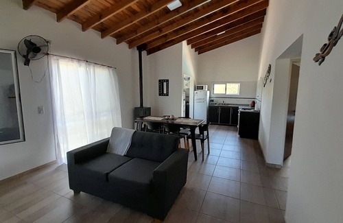 Merlo House | Ohana casitas, house with beautiful view to the sierras (pets welcome)
