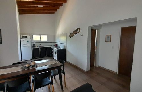 Merlo House | Ohana casitas, house with beautiful view to the sierras (pets welcome)