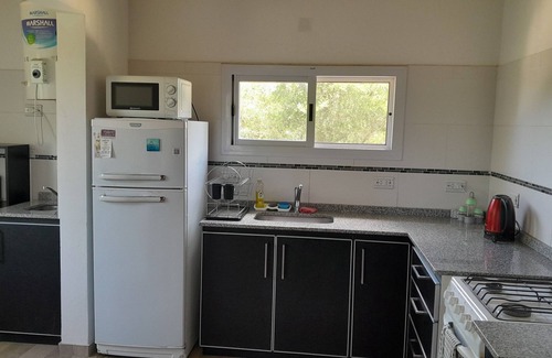 Merlo House | Ohana casitas, house with beautiful view to the sierras (pets welcome)
