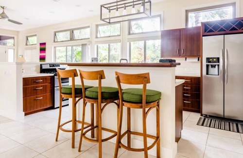 Keaau House | Ohia Modern Home - Harmony in Paradise