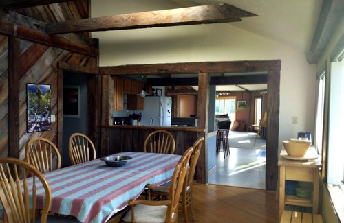 Mill Run House | Ohiopyle's Best Location for a Reunion or Peaceful Getaway!