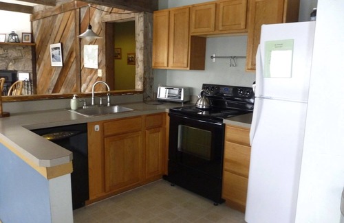 Mill Run House | Ohiopyle's Best Location for a Reunion or Peaceful Getaway!