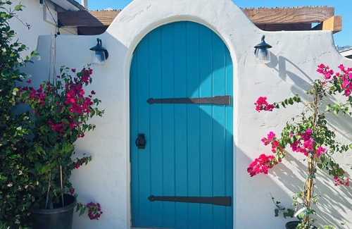 Mira Monte House | Ojai Serenity Retreat, a haven of tranquility for both couples and families.