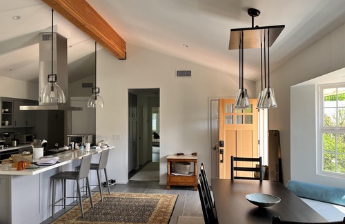Ojai House | Ojai Vallerio Cottage: Peaceful Ojai Retreat with lovely grounds and garden