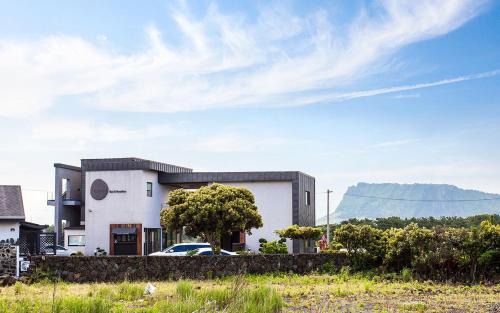 Seongsan House | Ojori Bnb