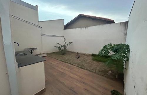 Santa Barbara d'Oeste House | Oka Guaranis - casa aconchegante para grupos c ar condicionado e café da manhã