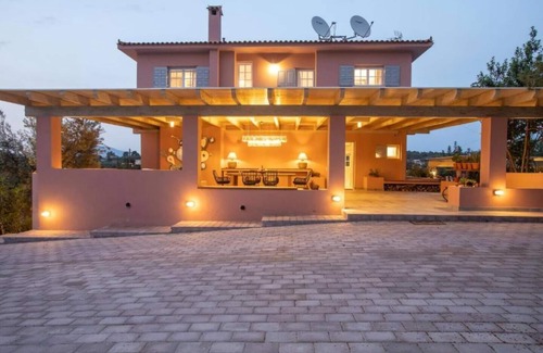 Papastavraiika Villa | Olive Grove Rock Villa, the perfect villa for 14-18 Guests