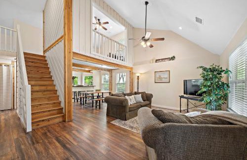 Baytown House | Old and Lost River Home on the river by Super Hosts instant book barbers hill wifi work space fishing hunting bird watching