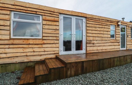 Pilling House | OLD BELL FARM, character holiday cottage, with open fire in Pilling