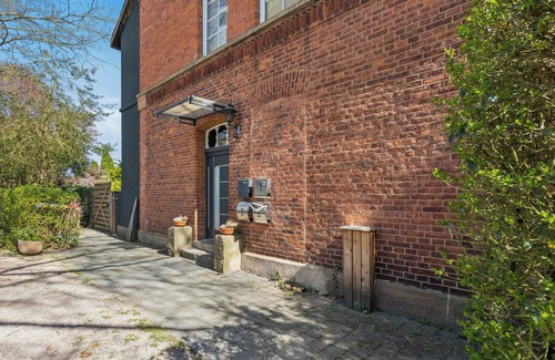 Bad Bevensen Apartment | Old building apartment | 4 rooms | Netflix | balcony | central