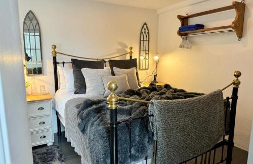 Penzance House | Old Chapel