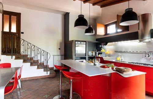 Pedara Villa | Old country property with pool situated on the slopes of Mount Etna, Sicily.