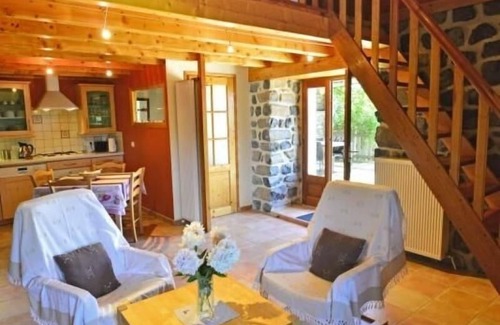 Araules Cottage | Old farm with covered terrace at the foot of Pic du Lizieux