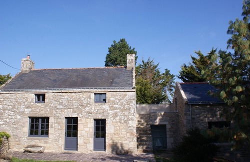 La Trinite-sur-Mer House | Old farm, with garden, 10 min by walk to the port