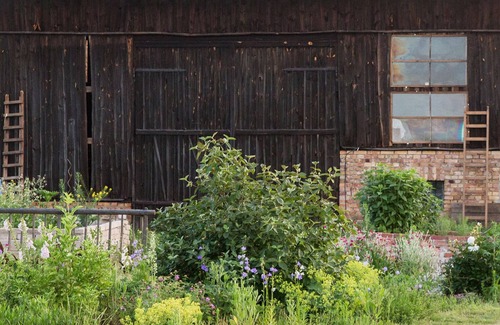 Cottbus House | Old flax farm with a huge garden