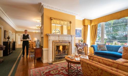 Ennis Hotel | Old Ground Hotel