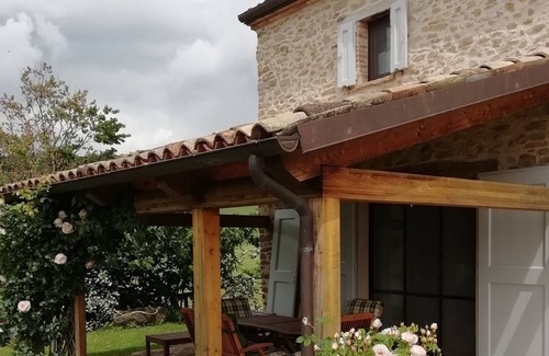Sassocorvaro Cottage | OLD HOUSE IN URBINO. Vacation between art and nature.