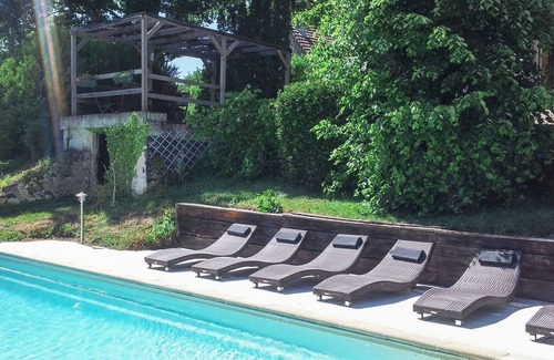 Champagnac House | Old house with character, private pool, sleeps 6, 3 bedrooms