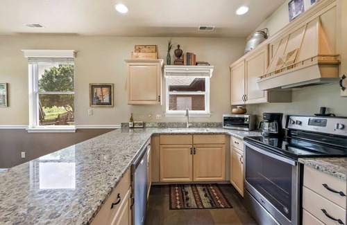 Camdenton Cottage | Old Kinderhook Cottage, Golf Club & Spa.