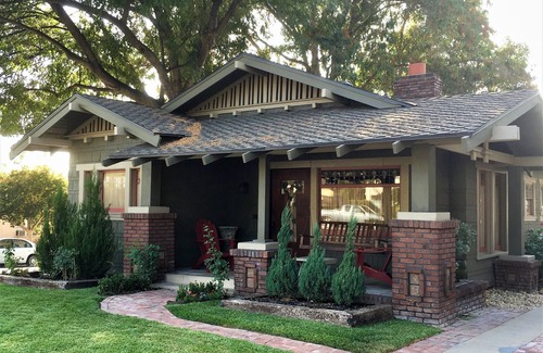 Pasadena House | Old Pasadena, Pasadena Historic Craftsman nWalkable location