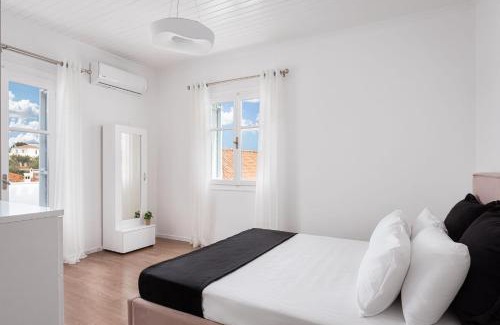 Spetses Apartment | Old Port Spetses Mansion