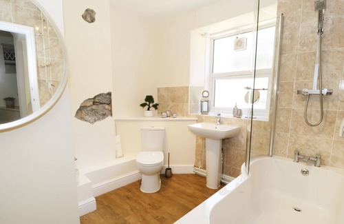 Manod Cottage | OLD POST OFFICE, pet friendly, with open fire in Blaenau Ffestiniog