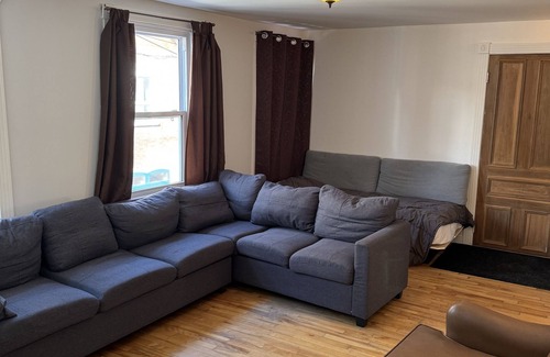 Saint-Jean-Baptiste Apartment | Old Quebec, restaurants, theater, within walking distance