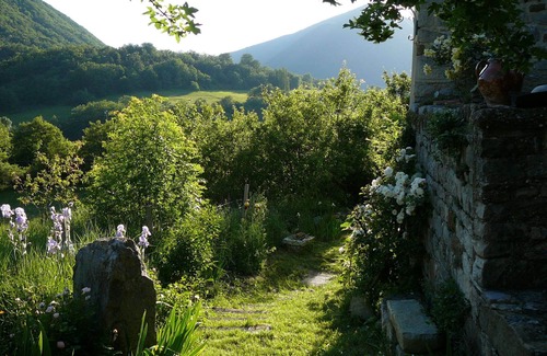 Vesc House | Old secluded sheepfold, surrounded by nature, superb view, sun/freshness/silence