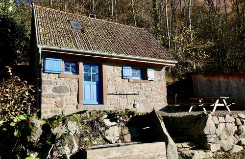Soultzeren Cottage | Old small renovate mountain cowshed, in rural environment