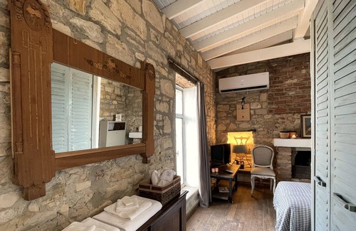 Urla House | Old Stone House with Private Garden Close to Urla City Center