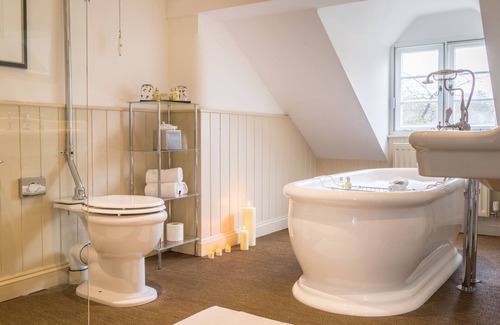 Minster Lovell Hotel | Old Swan