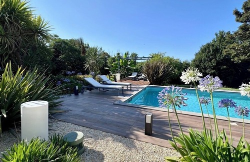 Le Castera Villa | Old Toulousan house renovated into a high-end villa 30 minutes from Toulouse.