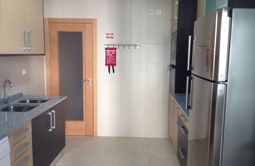 Albufeira Apartment | OLD TOWN, Apt. 120m2 in Downtown Albufeira, AIR CONDITIONING/CABLE TV/FREE WIFI