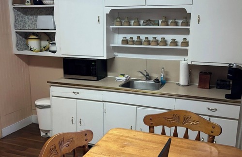 Boston Bar Cabin | Old Towne Inne