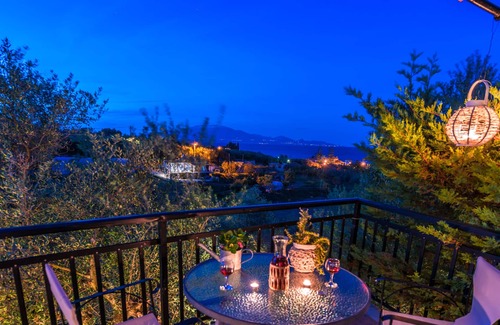 Psarou Cottage | OLD TWO-STOREY HOUSE | ILYESSA COTTAGES
