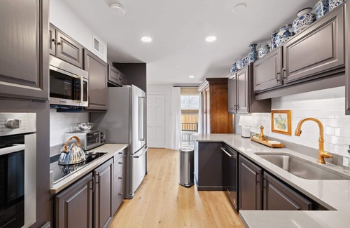 Highland Park West Condo | Old West Austin two Bedroom Charmer